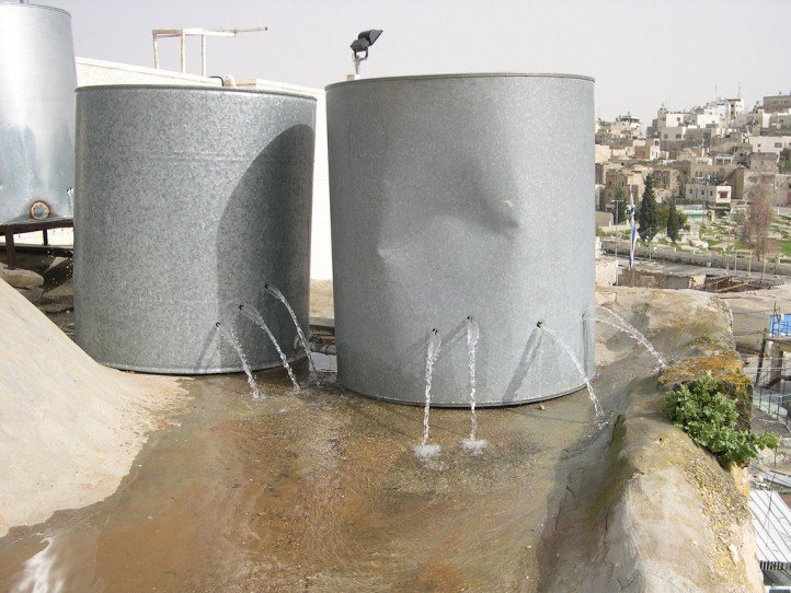 Israel Cuts Off Water Supply To Palestine