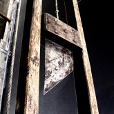 guillotine-redistribute-wealth