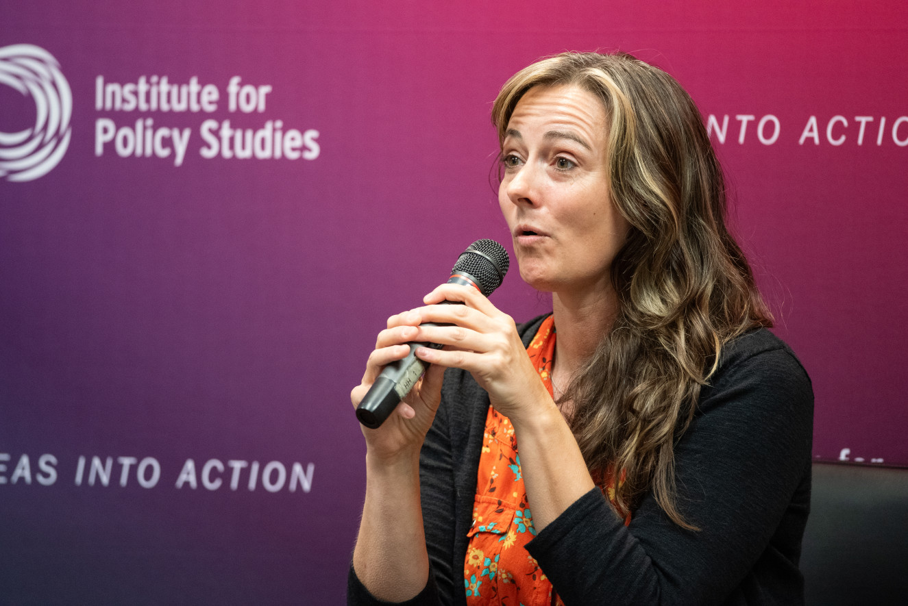 Kate Hess-Pace speaking at IPS's Wallace Symposium